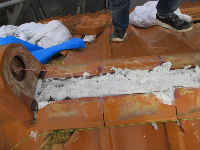 明石市のモルロックを用いた棟部土台成型